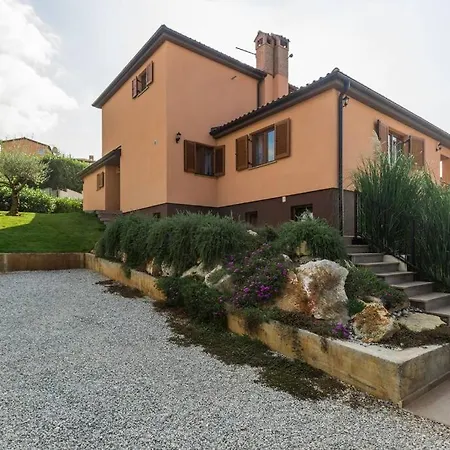 Villa Marina With Pool, Bbq & Parking Near Porec *